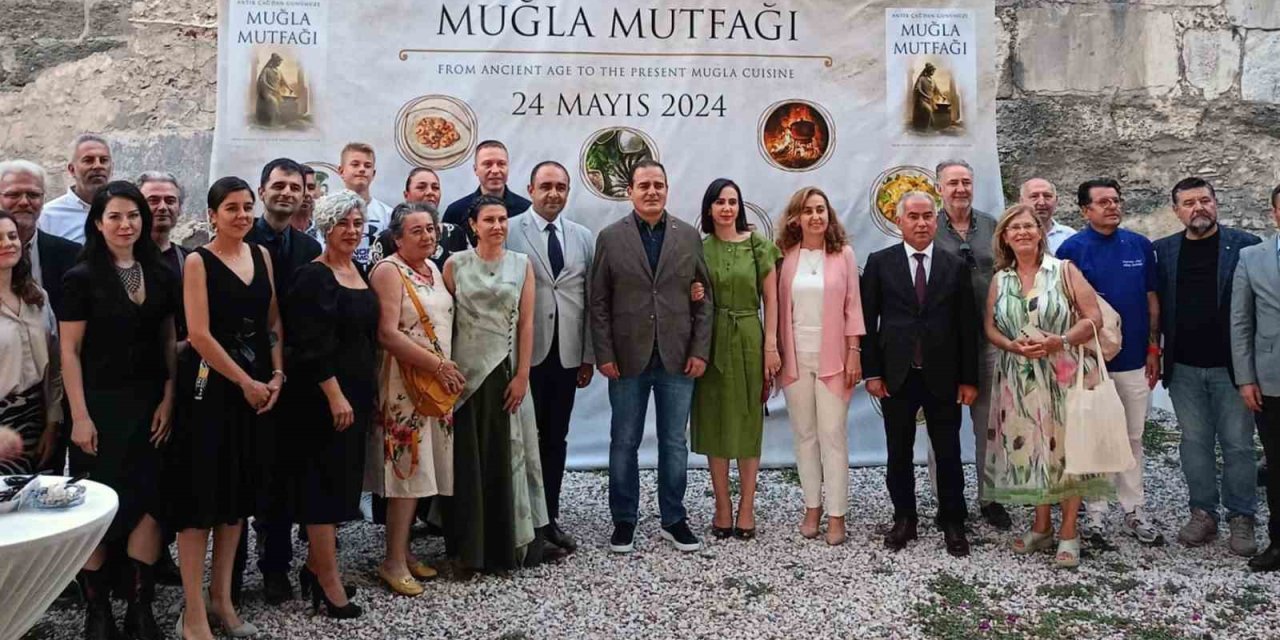 Bodrum Kalesinde Antik Çağ’dan günümüze Muğla Mutfağı kitabı tanıtıldı