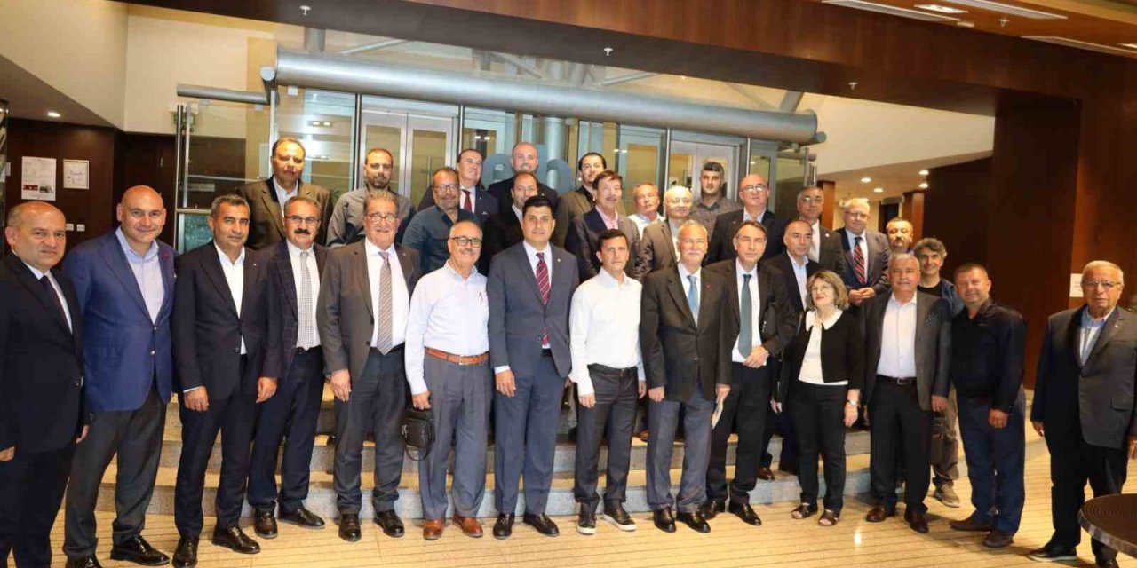 Başkan Maraş: “Zeytinyağında ihracatın önü açılmalı”