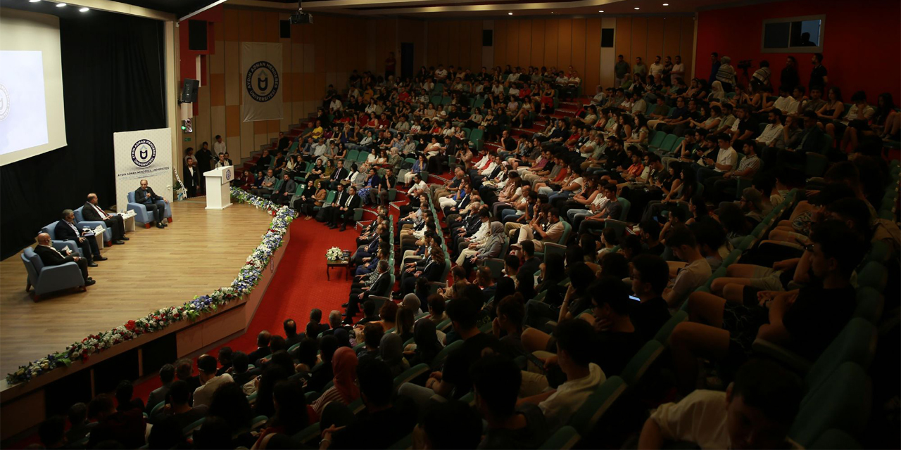 Aydın’da “Darağacında Hakikat: 27 Mayıs” paneli düzenlendi