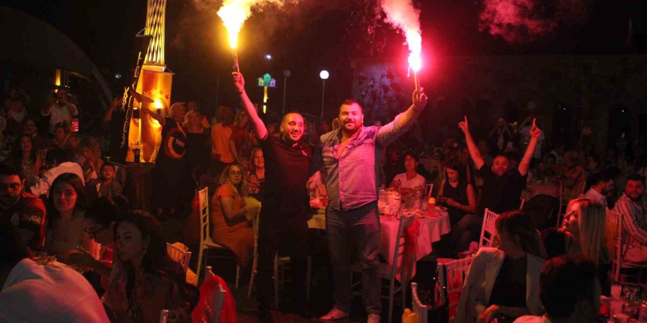 Galatasaray sevdalıları Aydın’da şampiyonluk için bir araya geldi