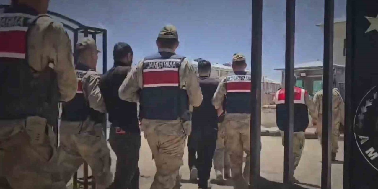 Kuyu-2 operasyonunda Aydın’da 21 şüpheli yakalandı