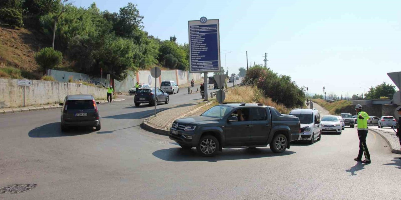 Aydın’da trafik ekiplerinden “LGS” nöbeti