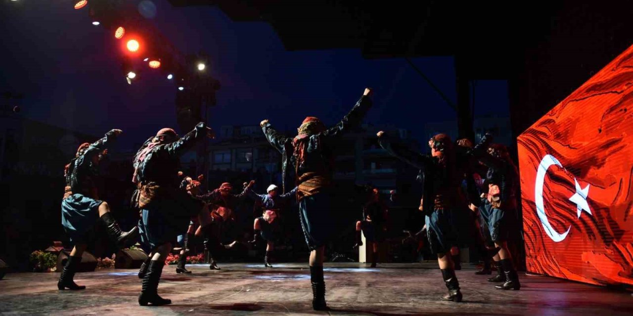 ASEV öğrencilerinden hayran bırakan final