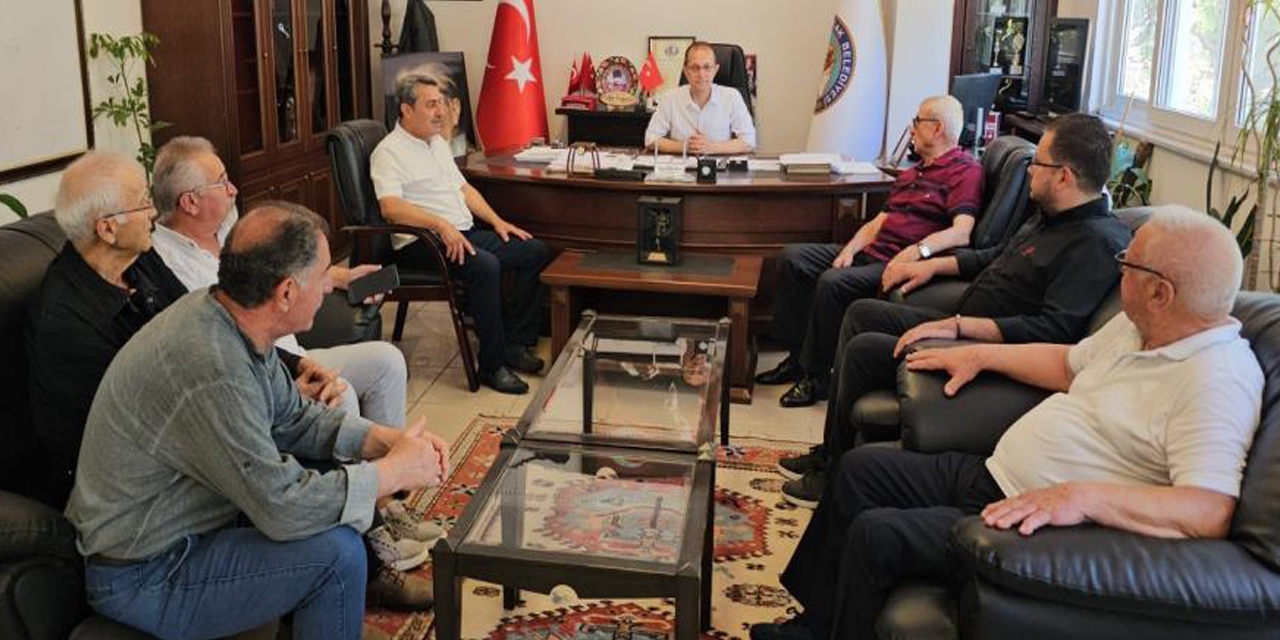 Usta siyasetçi Gönül’den Başkan Doğanca’ya öğüt: “Siyaset bir inanç ve inat meselesidir”