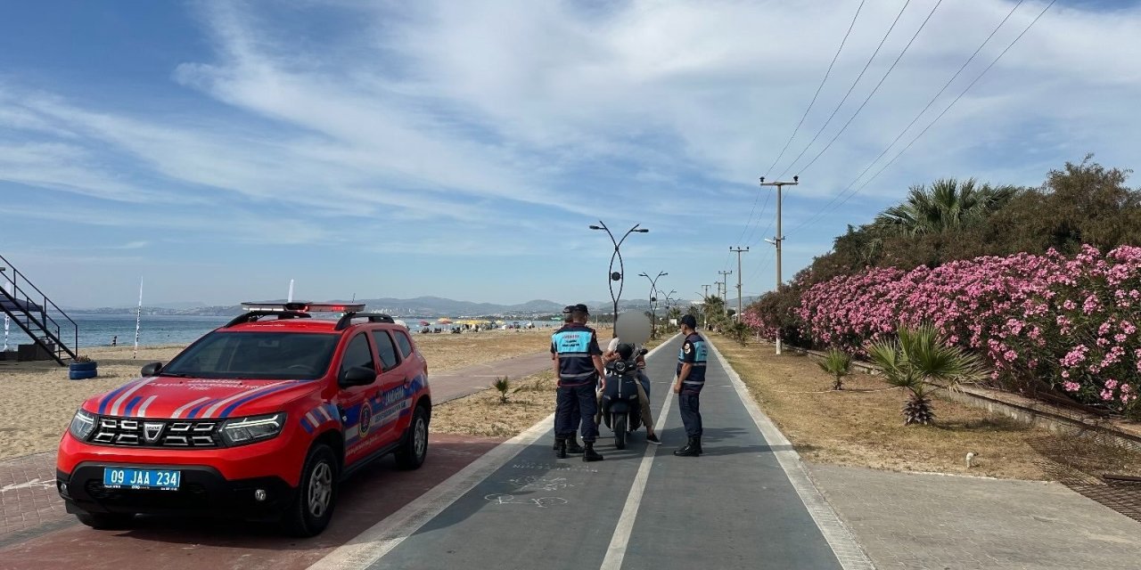 Kuşadası’nda motosiklet denetimi
