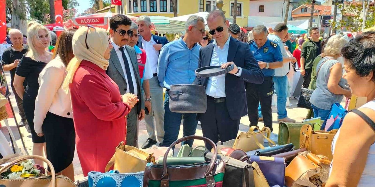 Köyceğiz’de Hayat Boyu Öğrenme Haftası sergi açılışı ile başladı