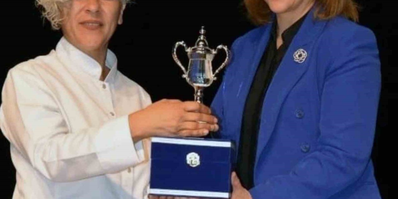 MSKÜ Öğretim Görevlisine ‘Yılın Gastronomi Akademisyen Şefi’ ödülü