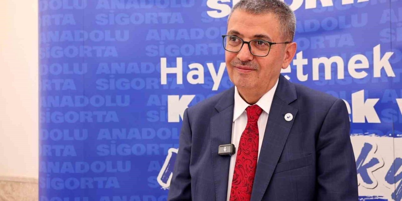 Rektör Kutluhan: “Yapay zekâya her birimin uyum sağlaması açısından her birimi teşvik ediyoruz”