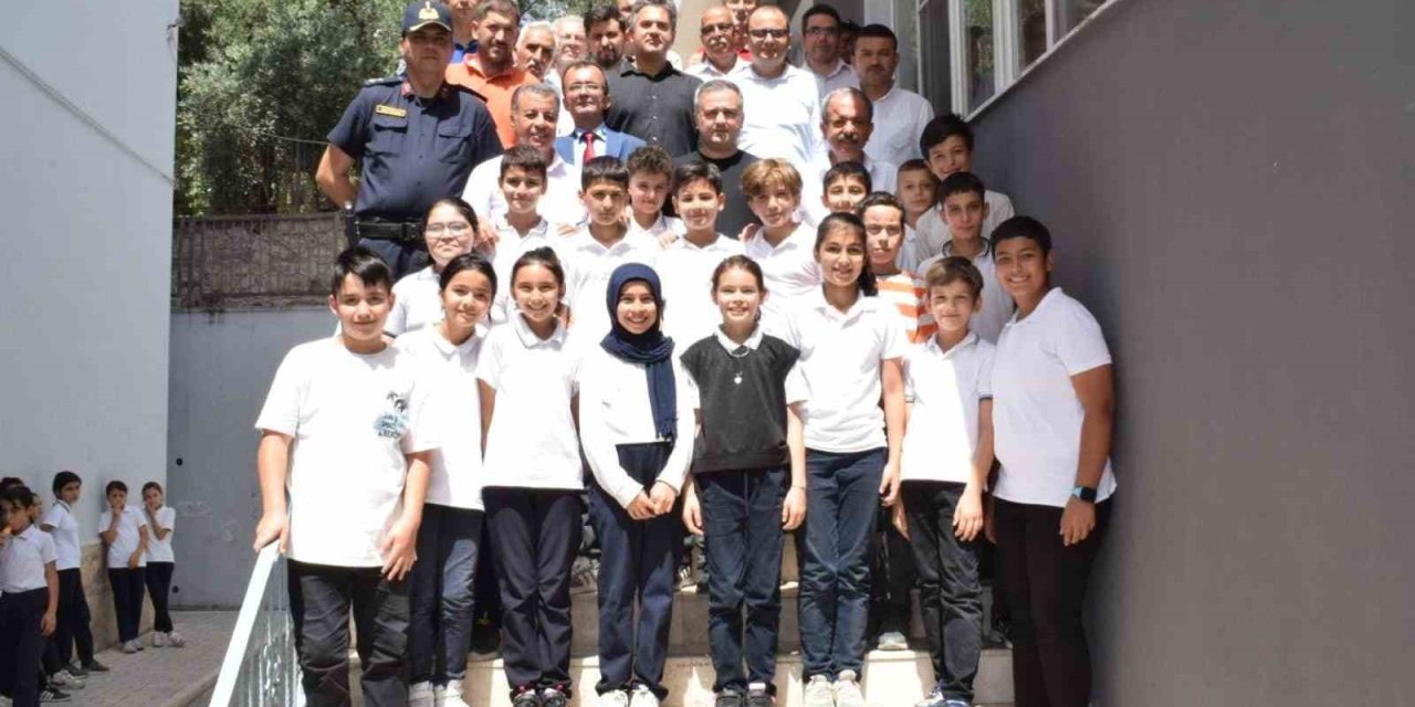 Bozdoğan’da öğrencilerden yıl sonu sergisi