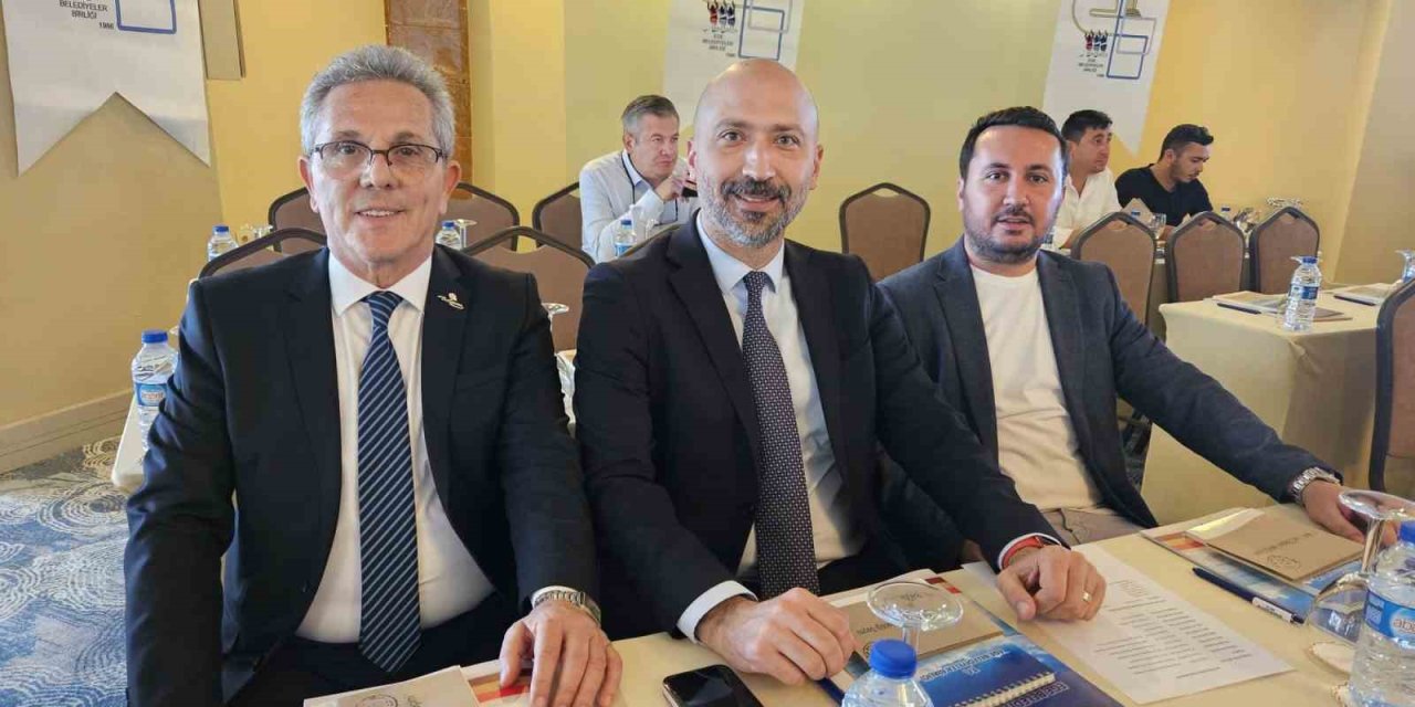 Başkan Tetik Ege Belediyeler Birliği encümen üyeliğine seçildi