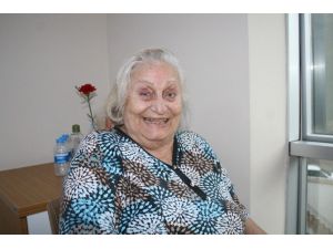 Ünlü Sanatçı Altan Karındaş Taburcu Oldu