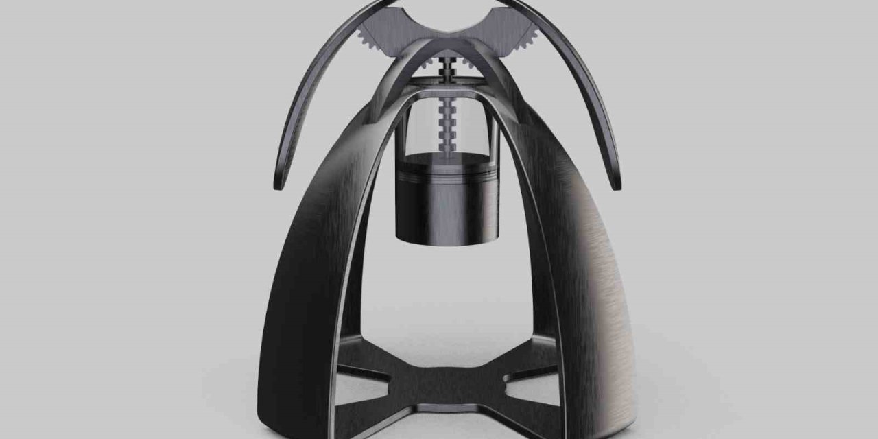 İEÜ’lü öğrenciye kahve makinesinden ödül