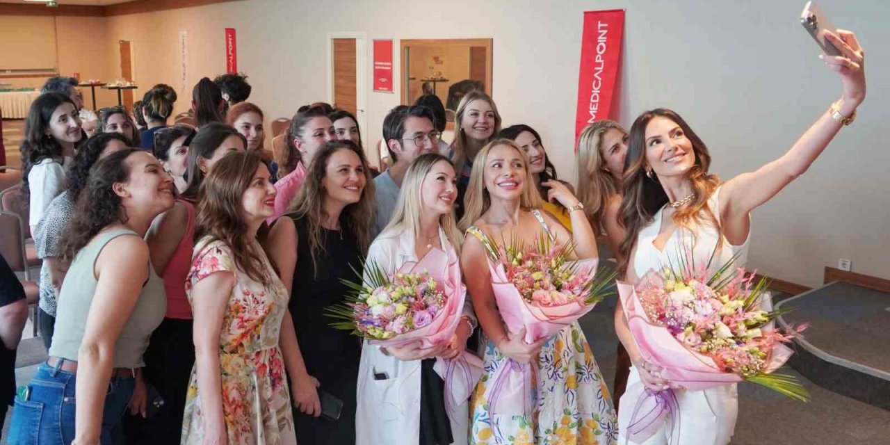 "Her kadının kansere karşı yılda bir Smear Testi yaptırması şart"