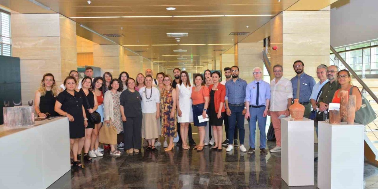 MSKÜ’de ’Ay Yolu Seramik Sergisi’ açıldı