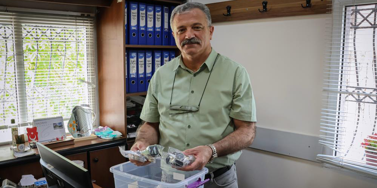 Horozunu unutanda var; takma dişini, rambo bıçağını, çocuğunu unutanda