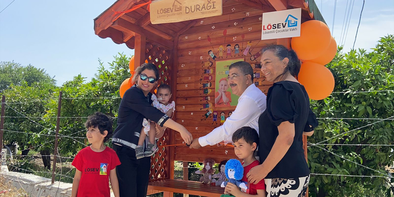 Seferihisar'da anlamlı bir durak: "LÖSEV Durağı" açıldı