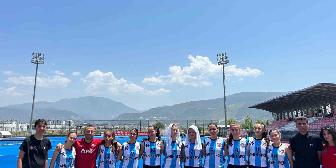 U16 Türkiye Hokey Süper Ligi’nde Ege Yıldızları 4’üncü galibiyetini aldı