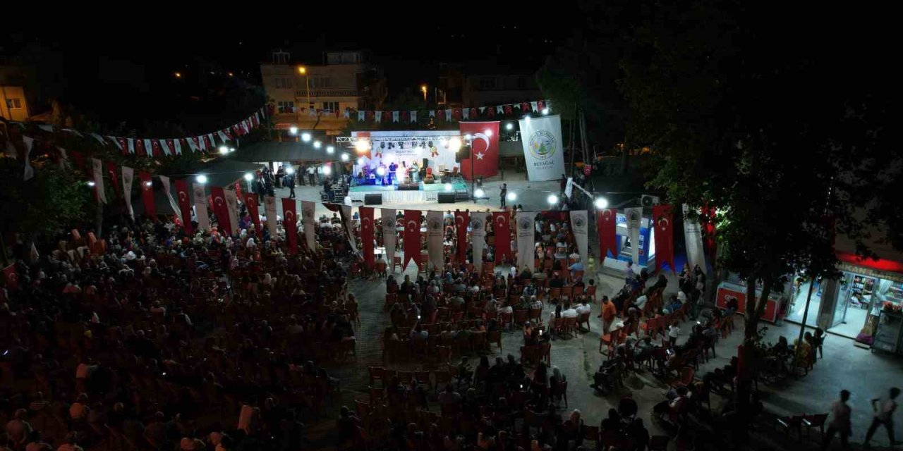 Beyağaç Belediyesi 52. yaşını coşkuyla kutladı