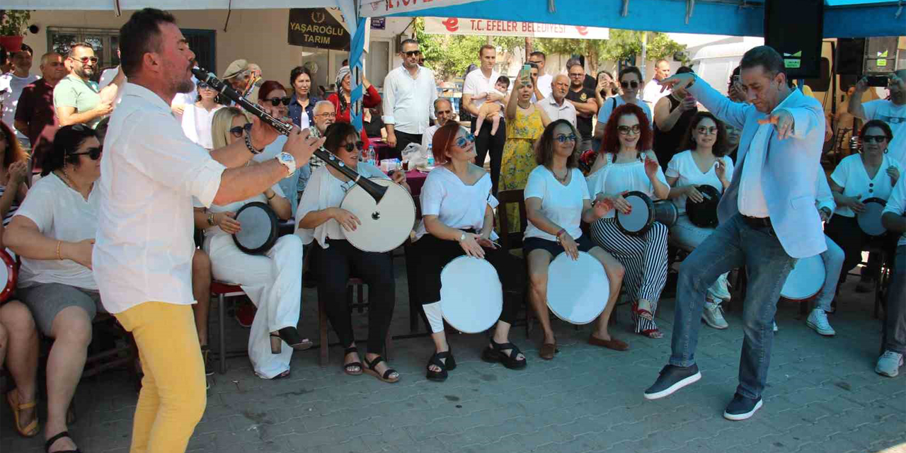 Başkan Yetişkin’in Kocaarap Zeybeği performansı beğeni topladı