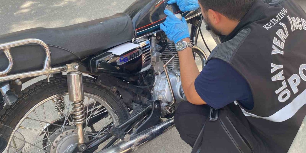 Şüpheli motosiklet çalıntı çıktı