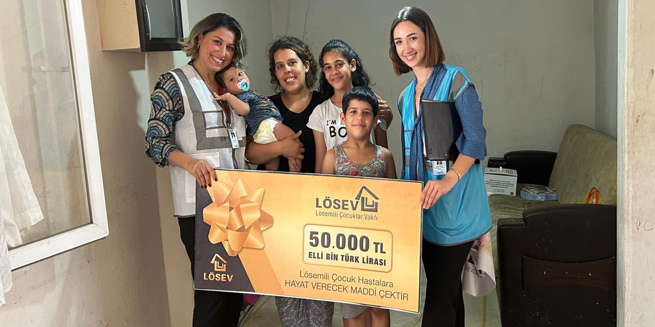 LÖSEV’den lösemi ve kanserle mücadele eden ailelere  50 bin TL’lik yardım çeki