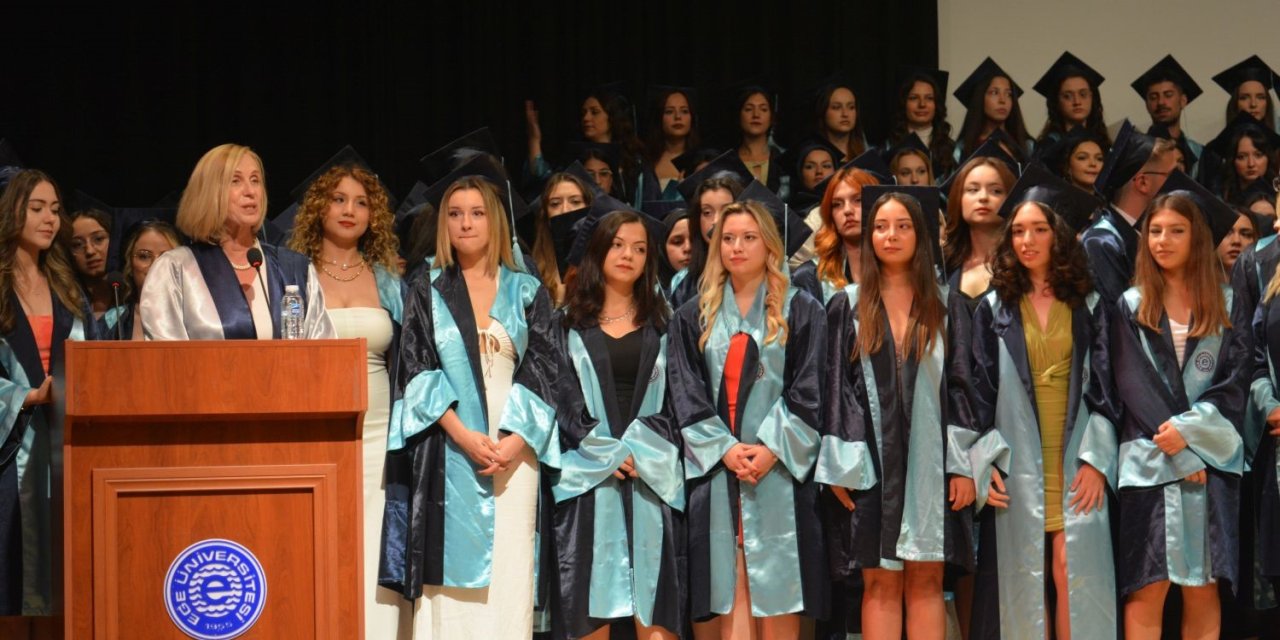 EÜ Sağlık Bilimleri Fakültesinde 250 mezun sağlık sektörüne kazandırıldı