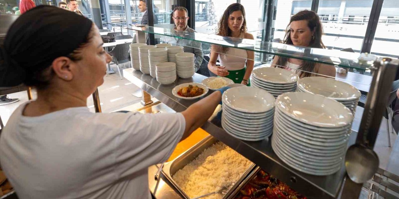 Kent Lokantası’nın ilki Kemeraltı’nda açıldı