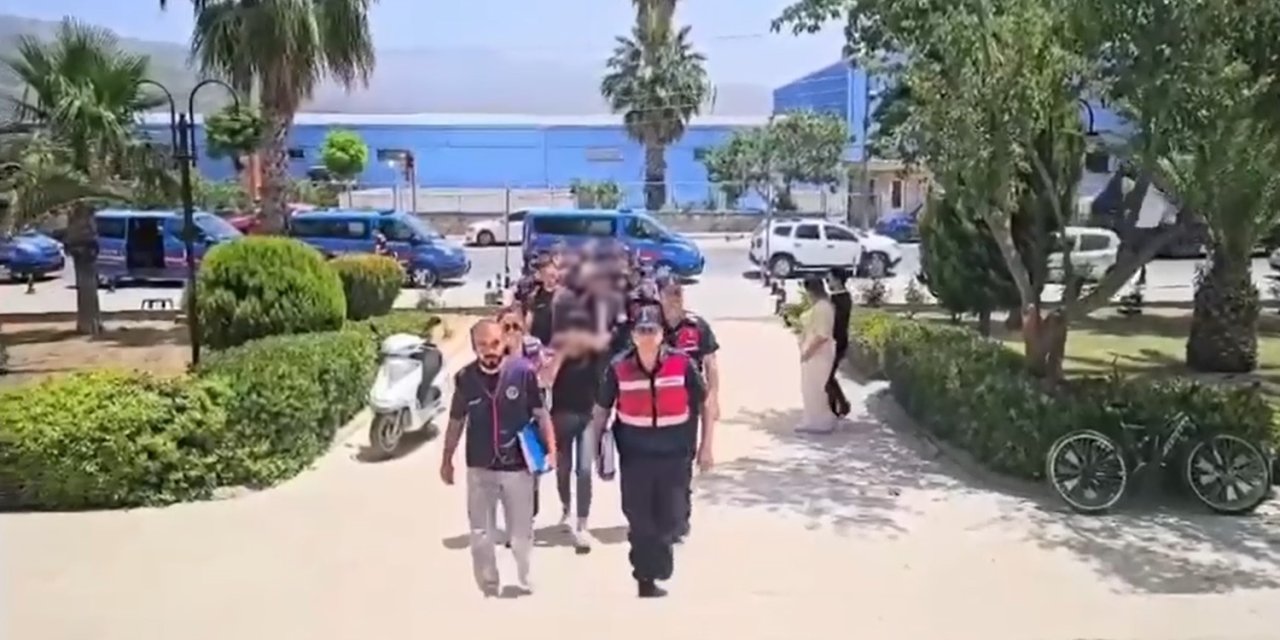 Jandarma ekipleri hayvan hırsızlığı çetesini çökertti: 3 tutuklama