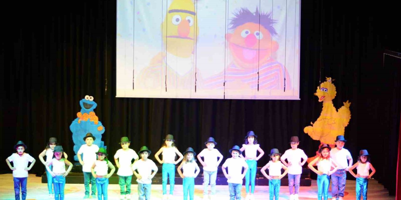 Özel Başak Koleji okul öncesi öğrencilerinden yıl sonu gösterisi