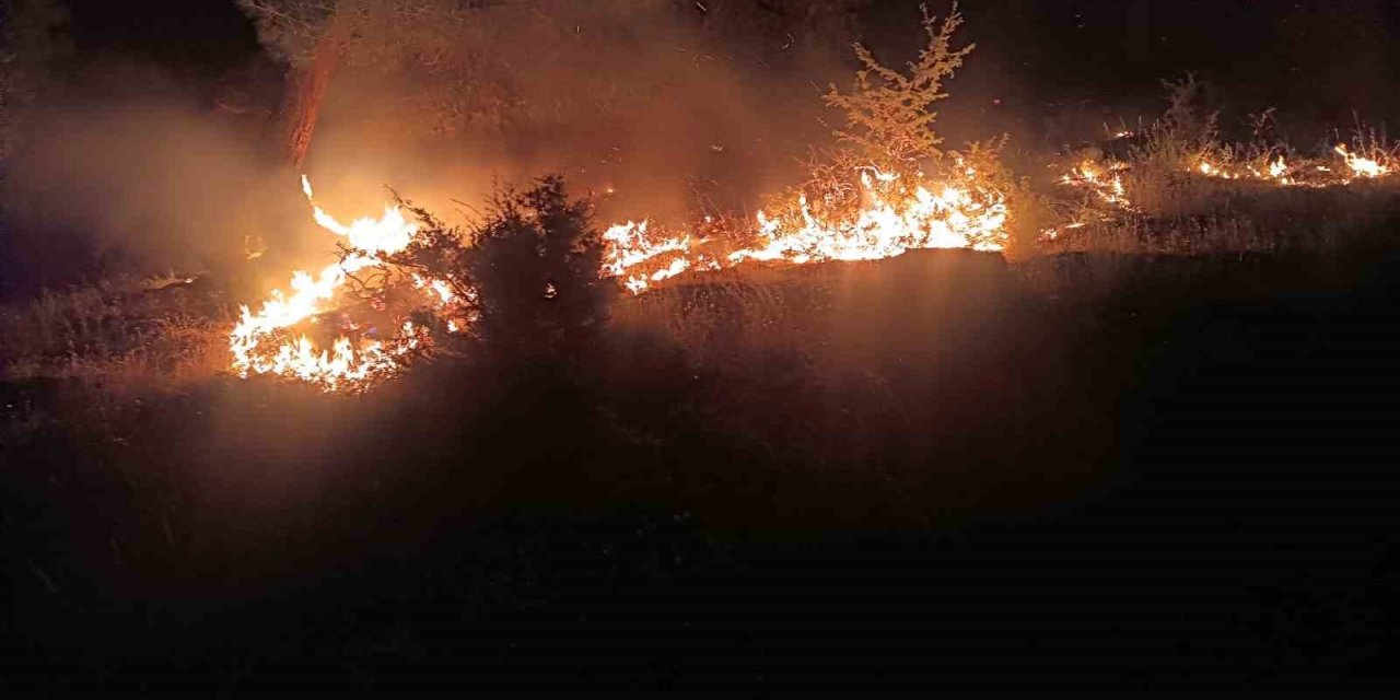 Denizli’de yangınla mücadele 21 saattir devam ediyor