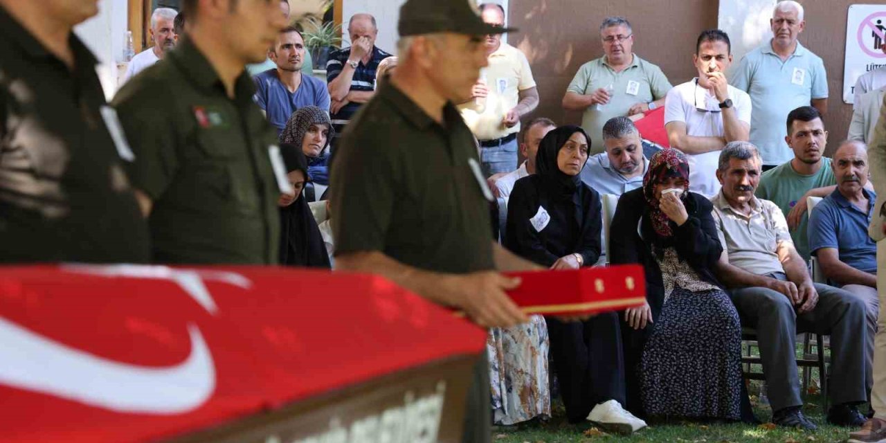 Kazada şehit olan orman personeli son yolculuğuna uğurlandı