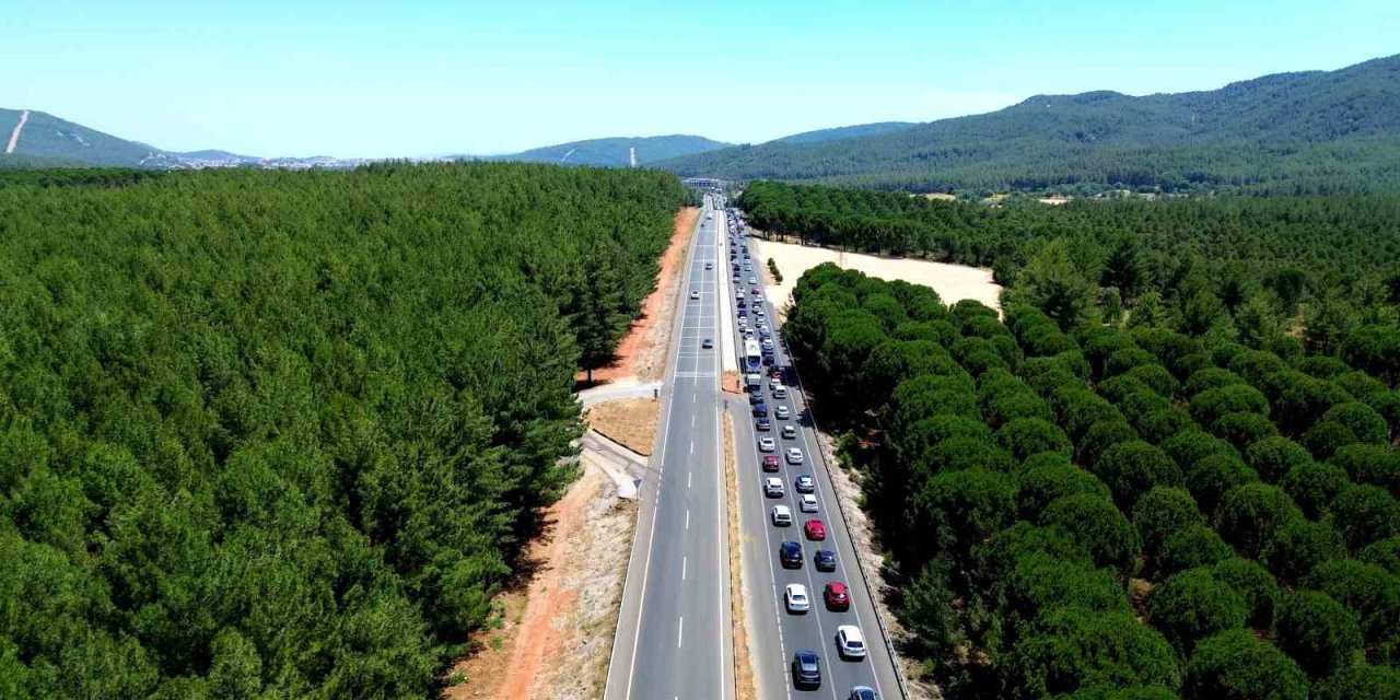 Muğla’ya 3 günde 140 bin araç giriş yaptı