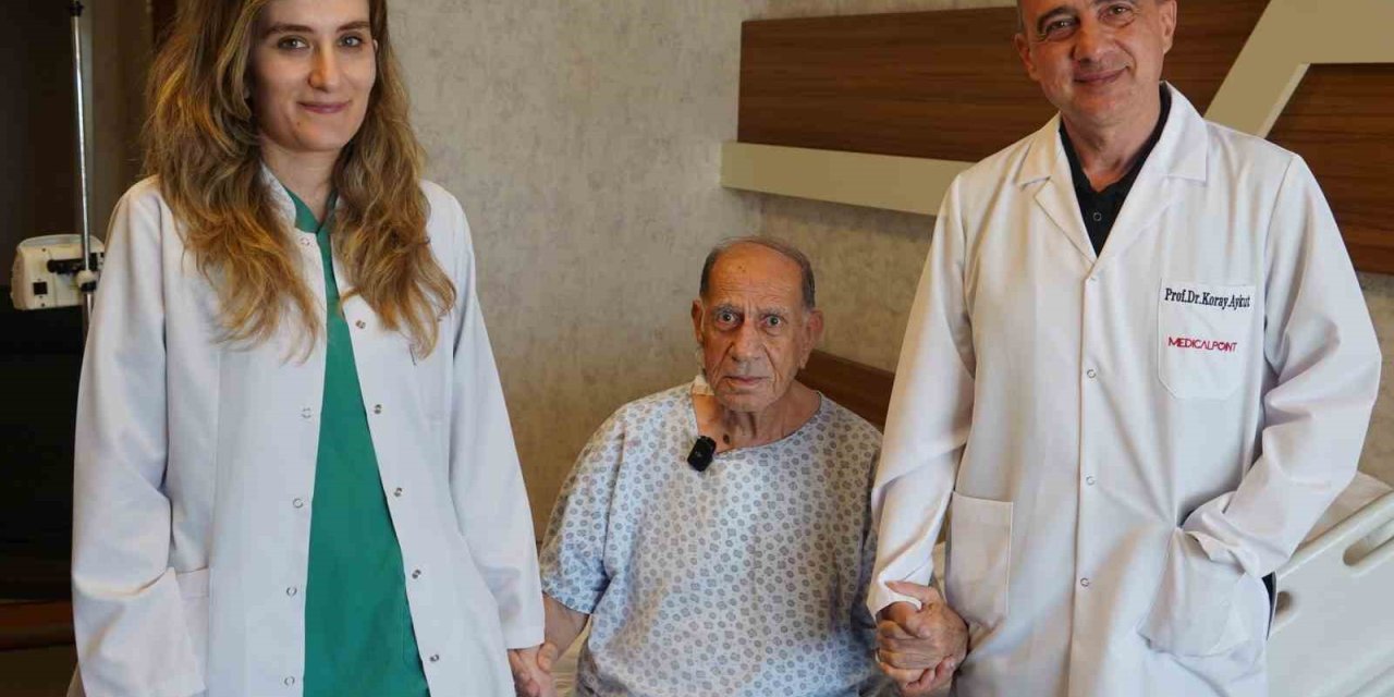 Kalbi durmadan yapılan bypass ile sağlığına kavuştu