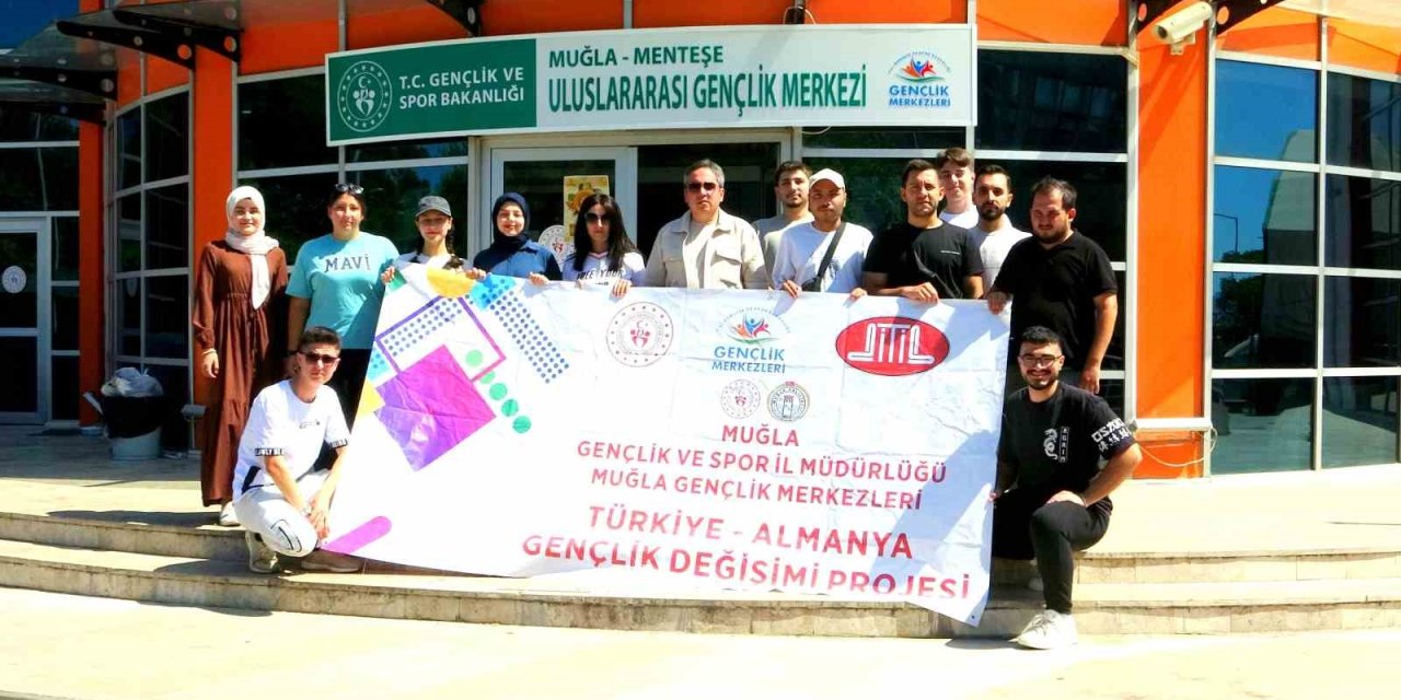 Muğlalı gençler Türkiye-Almanya gençlik değişimi ile Frankfurt’ta