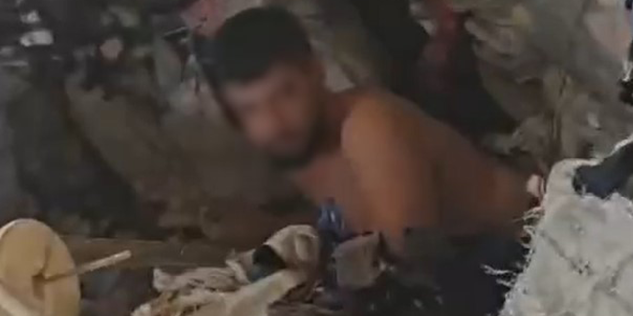 Çorap çuvalları arasında yakalandı