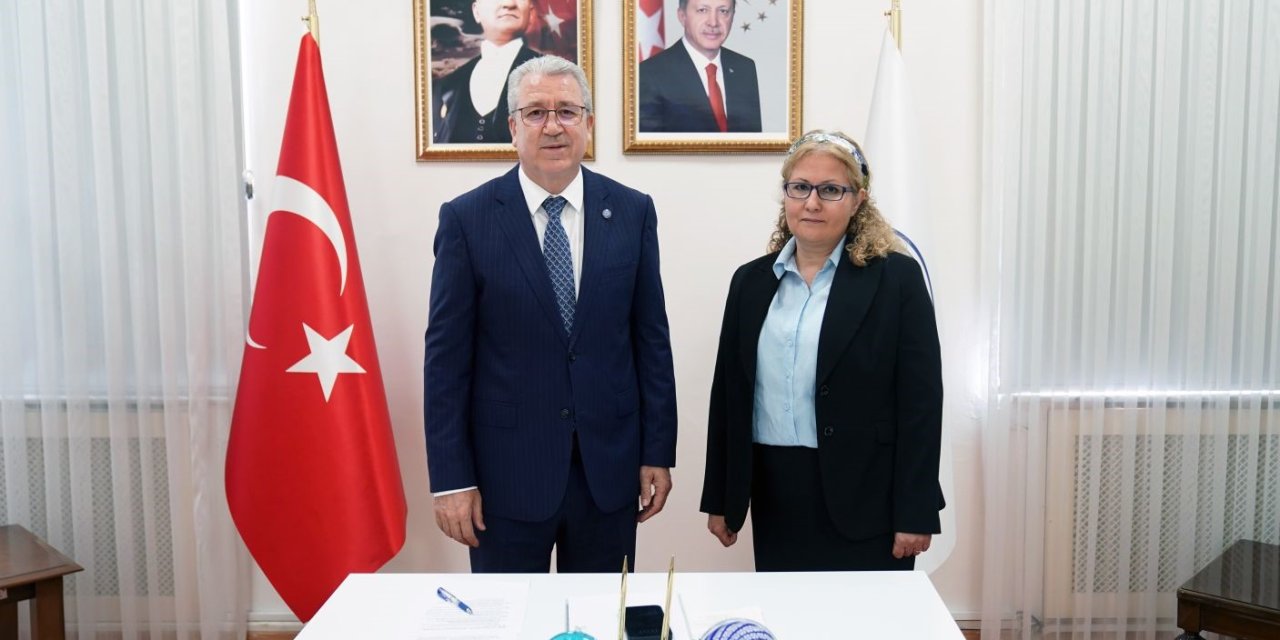 Egeli akademisyenden kanser tedavisinde milli ilaç geliştirmeye yönelik projeye