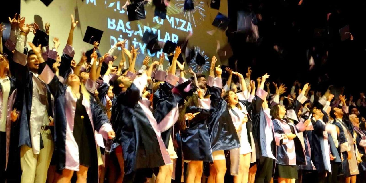 MSKÜ Tıp Fakültesi’nden sağlık sektörüne 194 yeni hekim