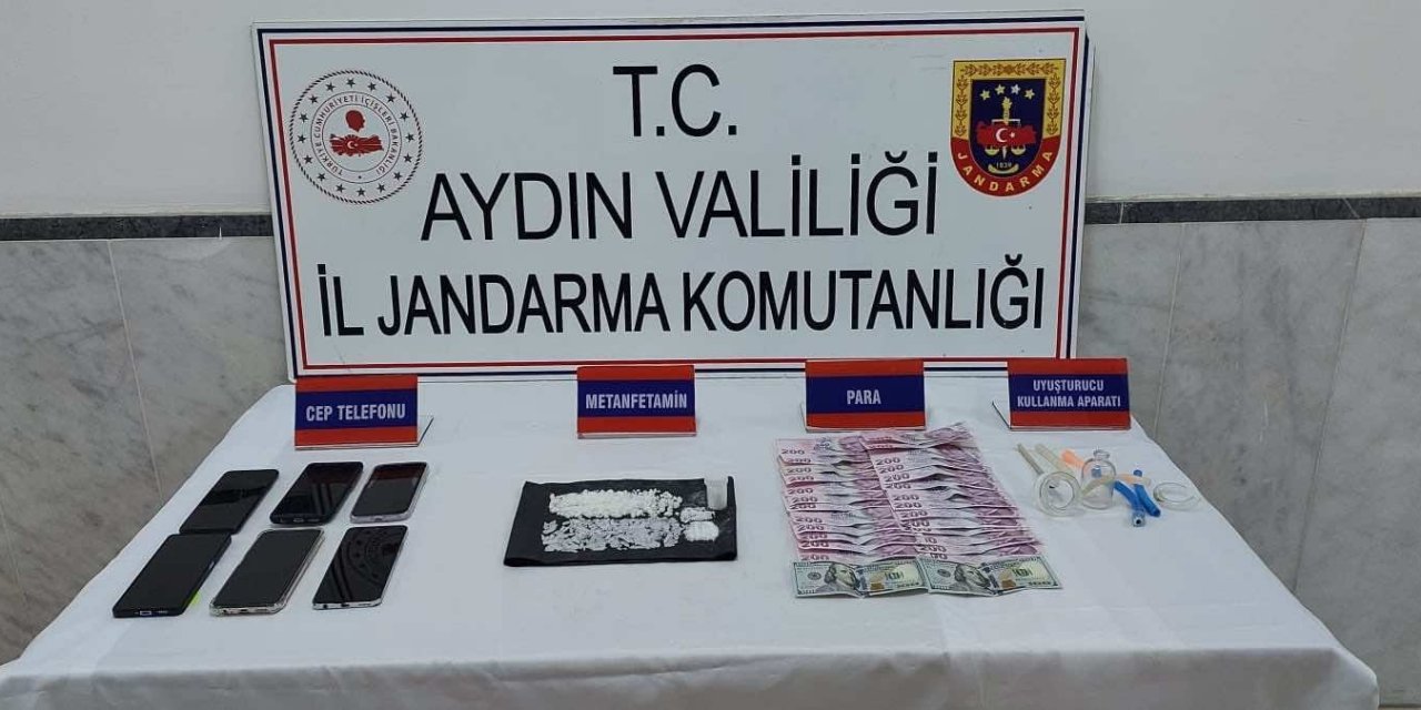 Aydın’a uyuşturucu sokmak isteyen şüpheliler jandarmaya takıldı