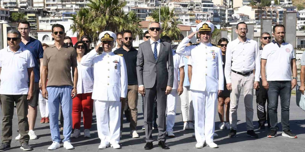 Kuşadası’nda Denizcilik ve Kabotaj Bayramı kutlandı
