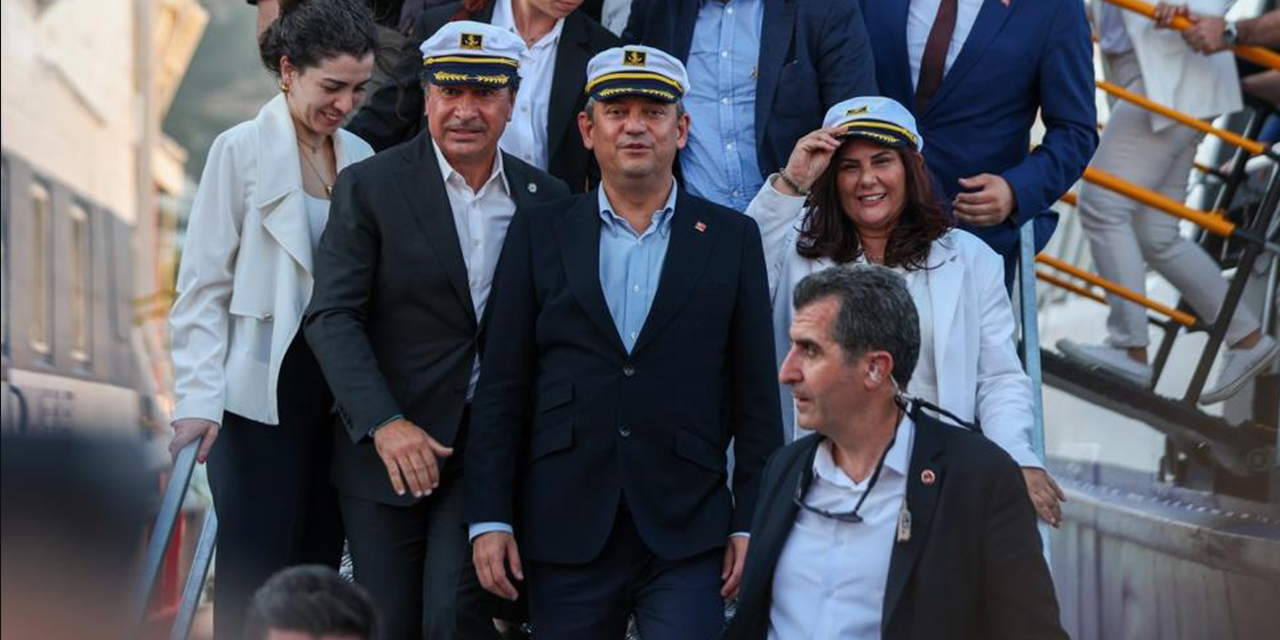 CHP lideri Özgür Özel deniz otobüsünün ilk seferi ile Bodrum’da