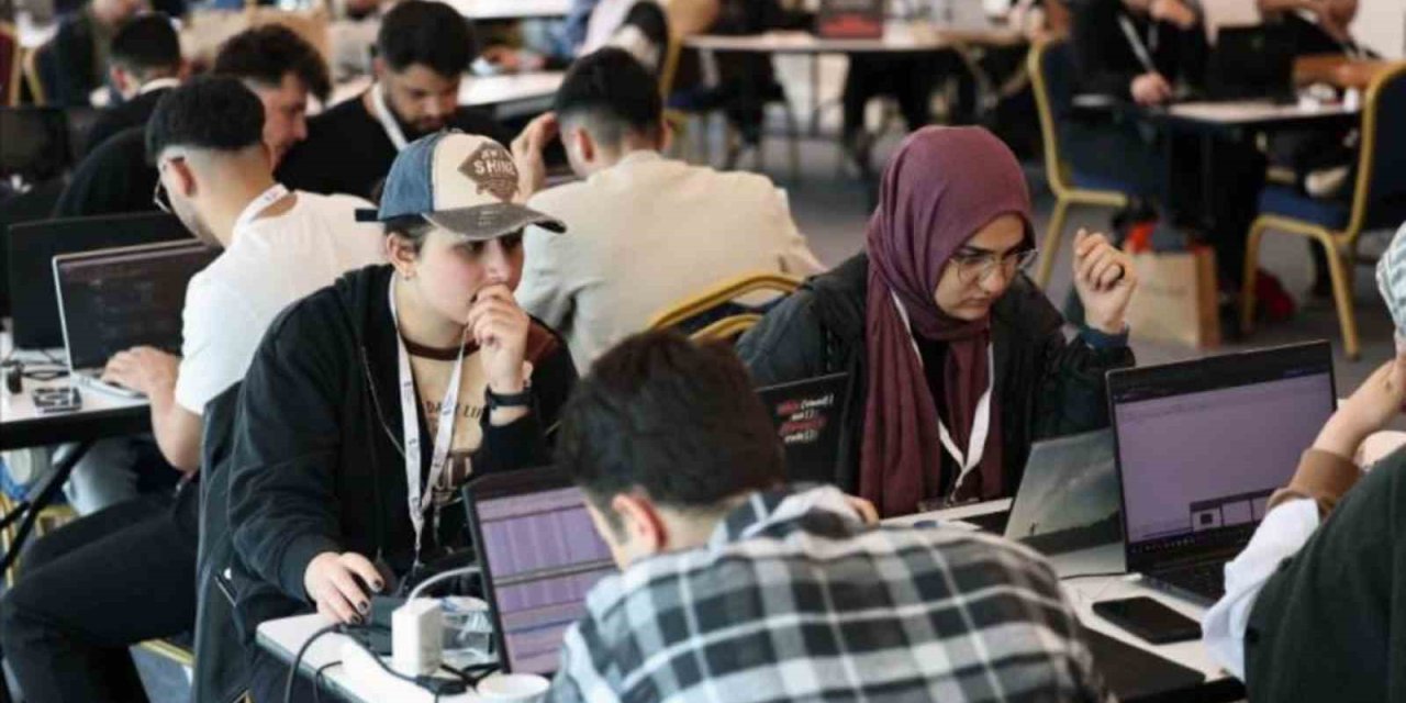 MSKÜ takımından çifte başarı