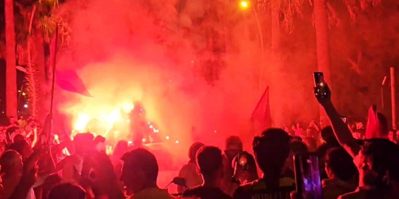 Marmaris, Türkiye’nin zaferini kutladı