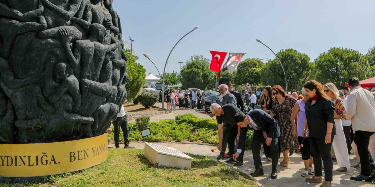 Bayraklı’da ‘Madımak’ unutulmadı