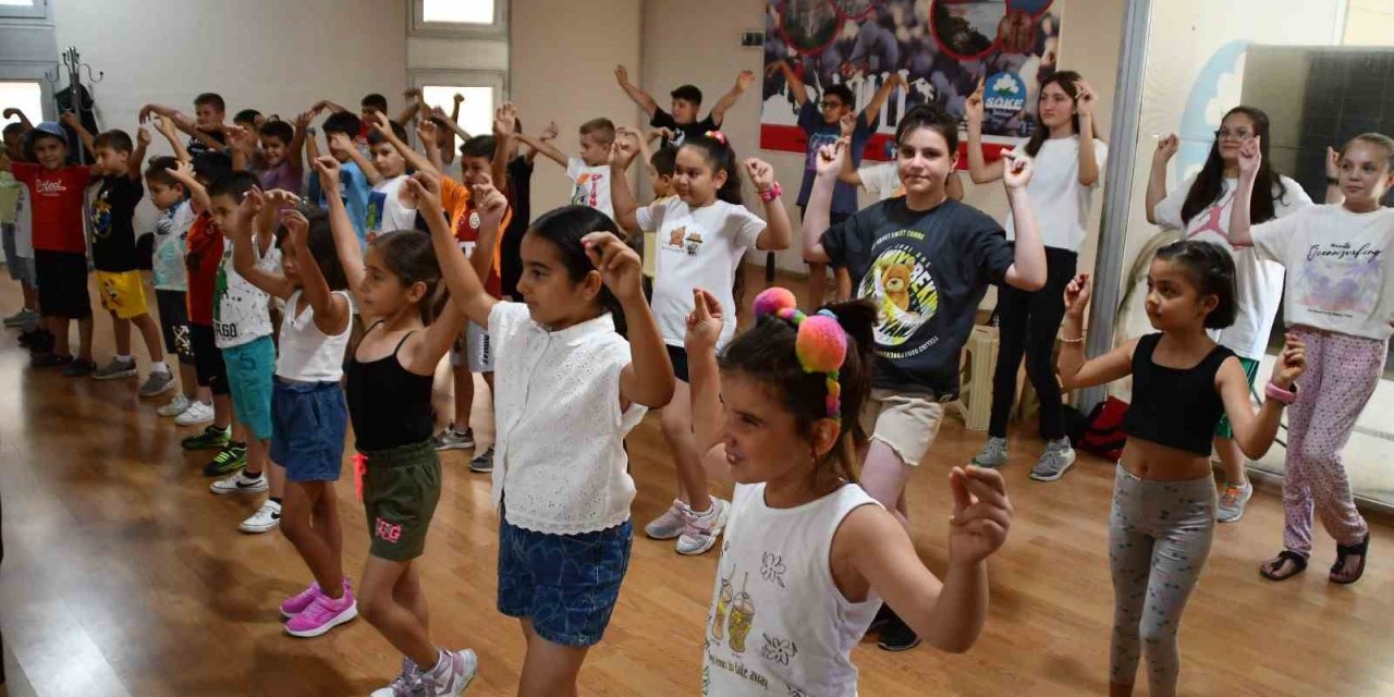 Söke Belediyesi Yaz Okulu kursları bin 200 öğrenciyi ağırlıyor