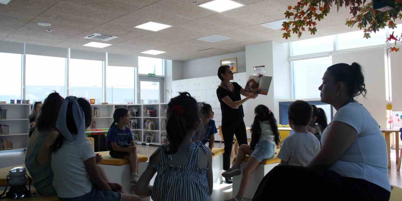 Çocuk Kütüphanesi’nde eğiten, eğlendiren etkinlikler