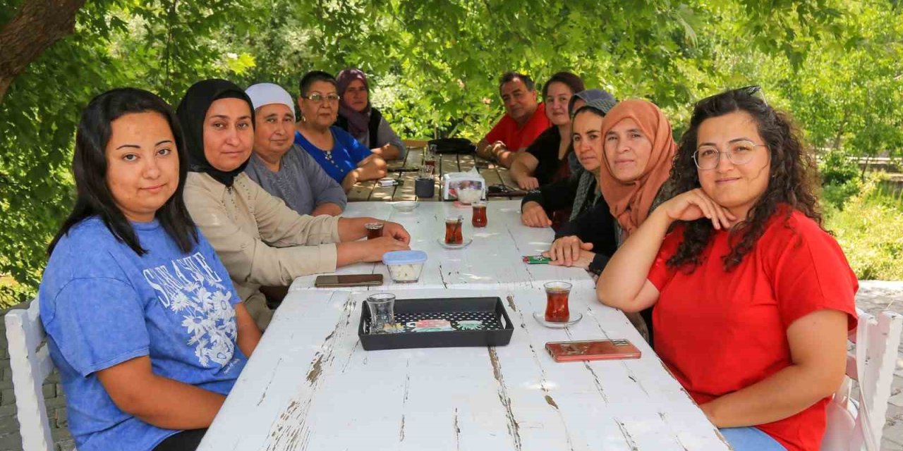 Çameli Elmalı Kadın Kooperatifinde yeni yönetim belli oldu