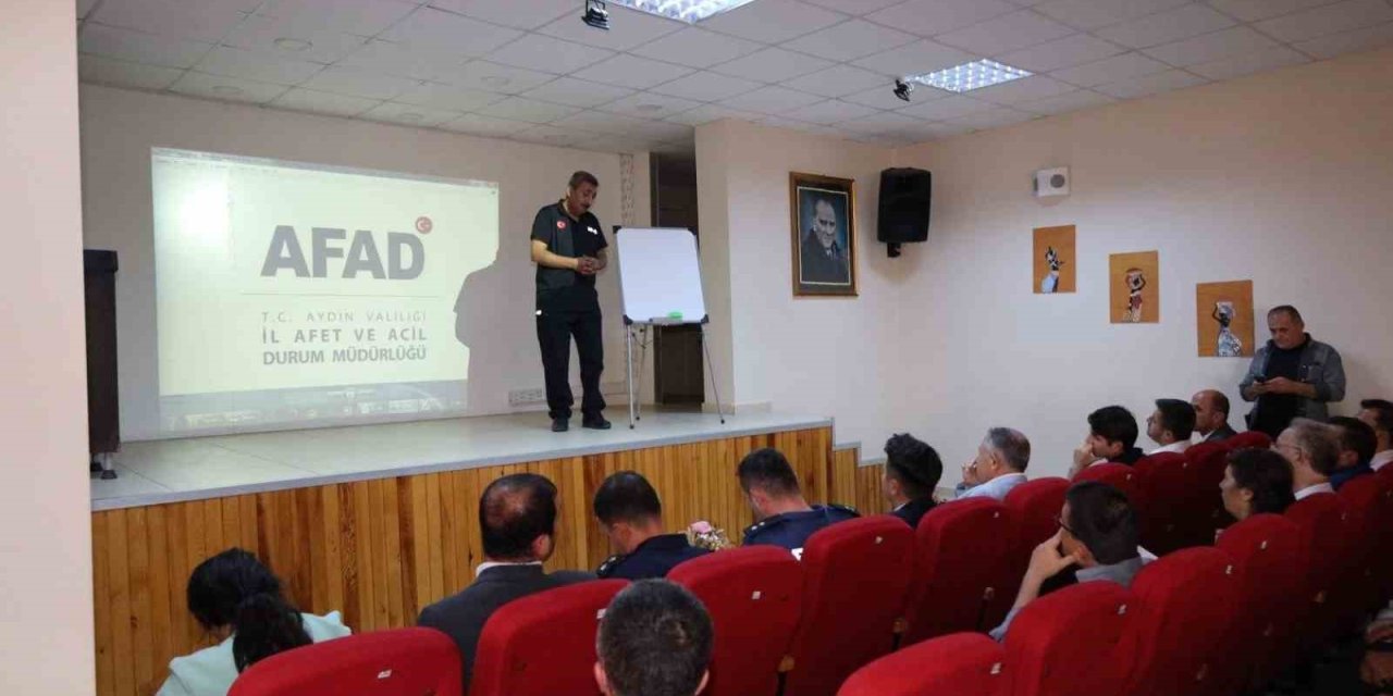 Karacasu’da İlçe Afet Müdahale Planı Eğitimi Toplantısı gerçekleştirildi