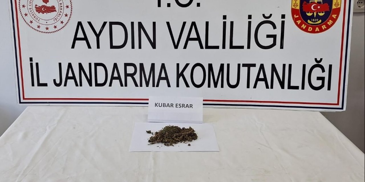 Jandarma uyuşturucuya geçit vermiyor: 6 gözaltı
