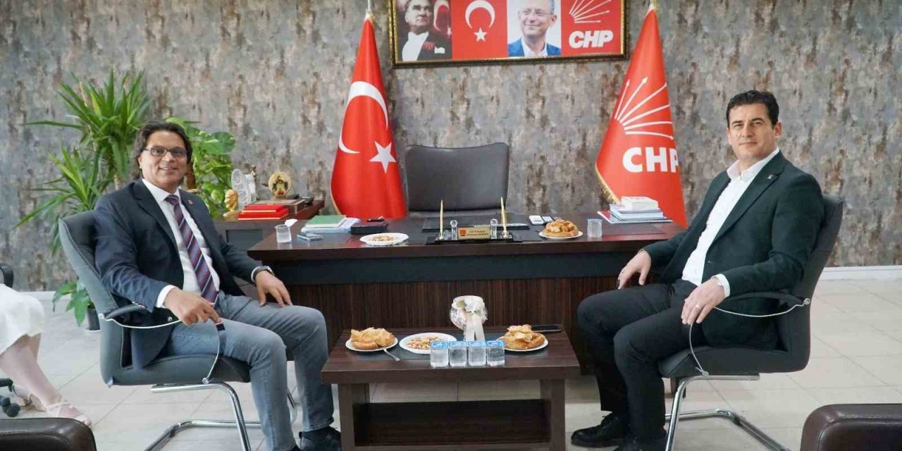 Denizli’de AK Parti’den CHP’ye iadei ziyaret