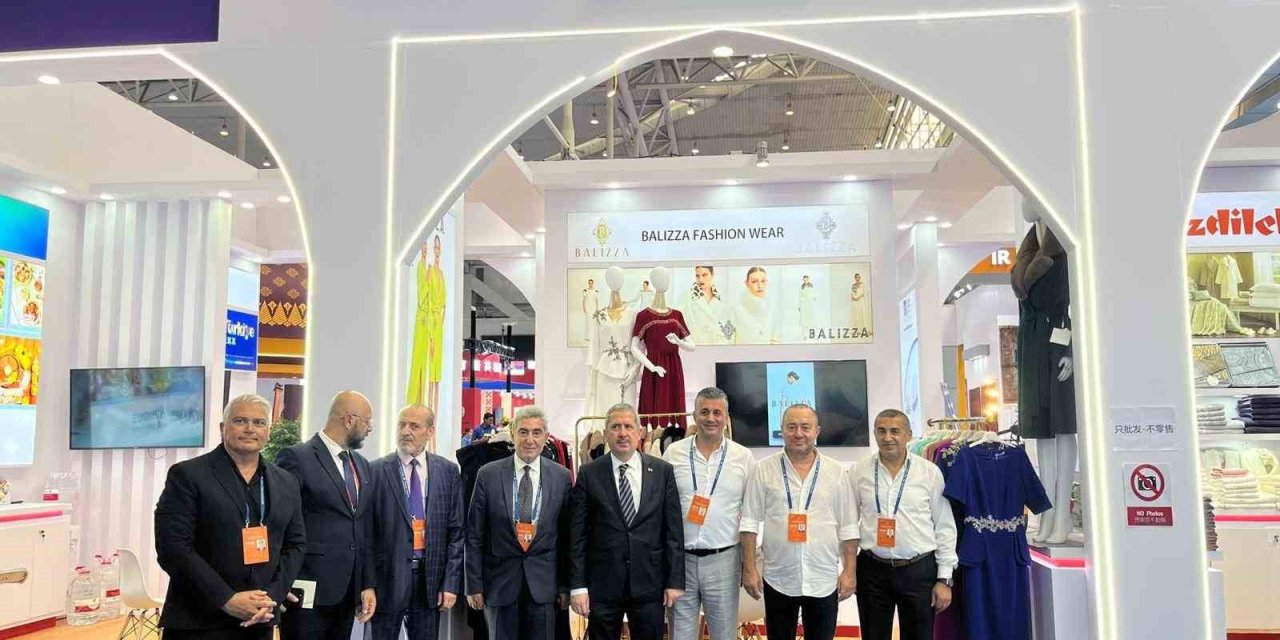 Türk ihracatçılar Urumçi’de yeni iş birliklerine imza attı